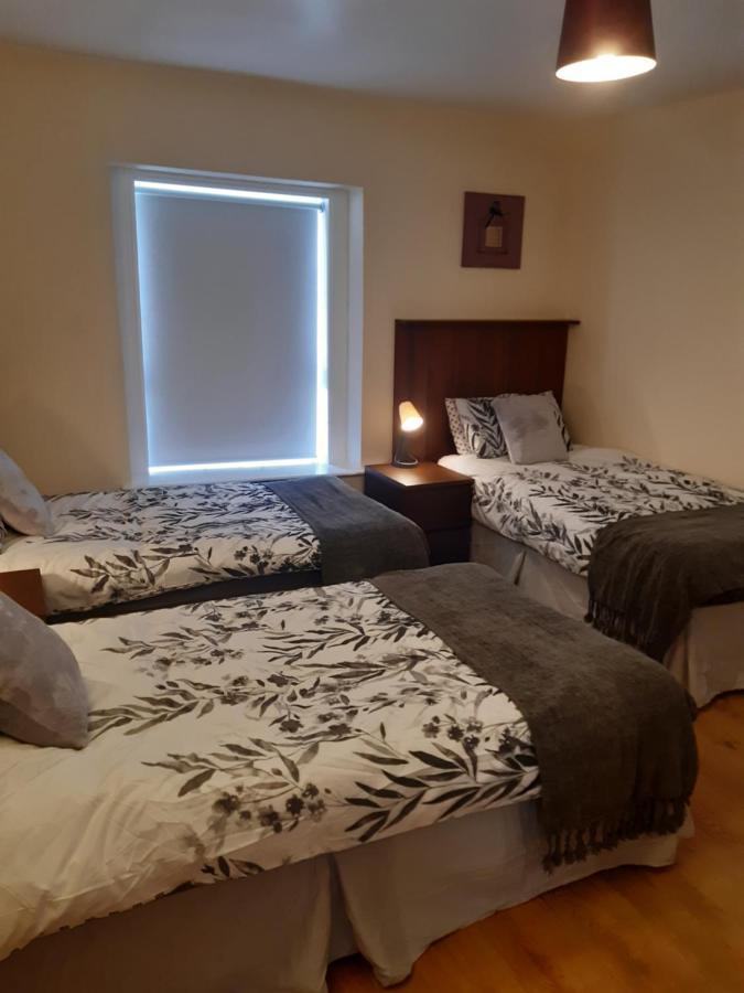 24 Beds In Carrick On Shannon Exteriör bild